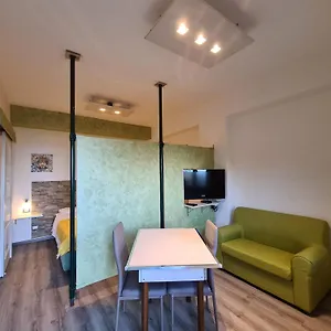  Apartment Il Rosmarino Italy