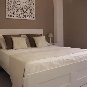  Holiday home Rhome Sweet - Trastevere Italy
